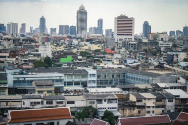 Bangkok, Tayland, 26 Kasım 2024. Tayland 'ın başkenti Bangkok Panoramik Manzarası. Canlı sokak hayatı, zengin kültür mirası, hareketli pazarları ve nefis mutfağıyla ünlüdür..