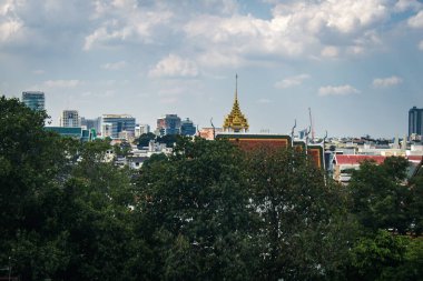 Bangkok, Tayland, 26 Kasım 2024. Tayland 'ın başkenti Bangkok Panoramik Manzarası. Canlı sokak hayatı, zengin kültür mirası, hareketli pazarları ve nefis mutfağıyla ünlüdür..