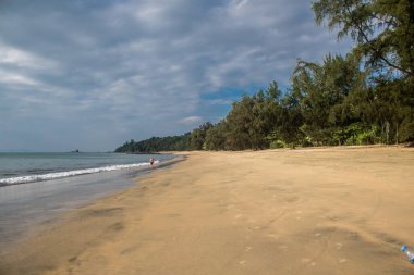 Koh Samui, Tayland, 5 Aralık 2024 Koh Samui plajları Tayland 'ın en güzel plajları arasındadır. Plajlar gelişmemiş ve vahşi ve bozulmamış karakterlerini koruyorlar..