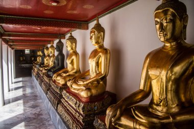 Bangkok, Tayland, 12 Aralık 2024 Wat Pho mimarisi, Phra Nakhon Bölgesi 'nde bir Budist tapınak kompleksi. Rattanakosin Adası 'nda, Büyük Saray' ın tam güneyinde..