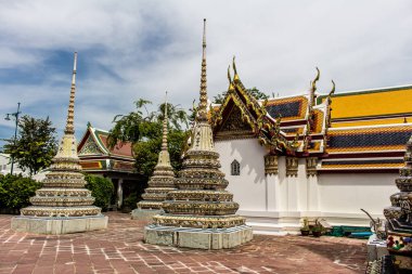 Bangkok, Tayland, 12 Aralık 2024 Wat Pho mimarisi, Phra Nakhon Bölgesi 'nde bir Budist tapınak kompleksi. Rattanakosin Adası 'nda, Büyük Saray' ın tam güneyinde..