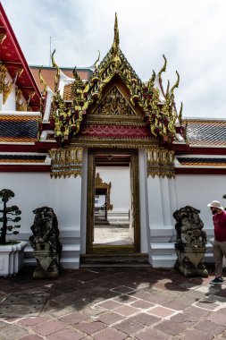 Bangkok, Tayland, 12 Aralık 2024 Wat Pho mimarisi, Phra Nakhon Bölgesi 'nde bir Budist tapınak kompleksi. Rattanakosin Adası 'nda, Büyük Saray' ın tam güneyinde..