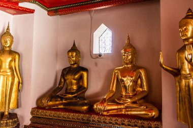 Bangkok, Tayland, 12 Aralık 2024 Wat Pho mimarisi, Phra Nakhon Bölgesi 'nde bir Budist tapınak kompleksi. Rattanakosin Adası 'nda, Büyük Saray' ın tam güneyinde..