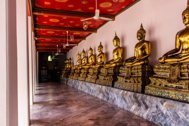 Bangkok, Tayland, 12 Aralık 2024 Wat Pho mimarisi, Phra Nakhon Bölgesi 'nde bir Budist tapınak kompleksi. Rattanakosin Adası 'nda, Büyük Saray' ın tam güneyinde..