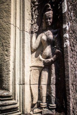 Siem hasadı, Kamboçya, 14 Ocak 2025 Angkor Wat tapınağının mimarisi, antik Khmer başkenti Angkor 'da yer alan bir Hindu-Budist tapınak kompleksi, aslında 1150 yılında inşa edilmiştir..