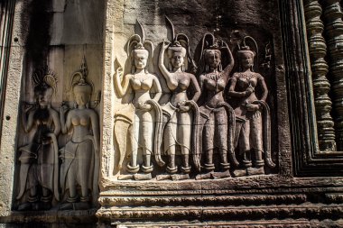 Siem hasadı, Kamboçya, 14 Ocak 2025 Angkor Wat tapınağının mimarisi, antik Khmer başkenti Angkor 'da yer alan bir Hindu-Budist tapınak kompleksi, aslında 1150 yılında inşa edilmiştir..