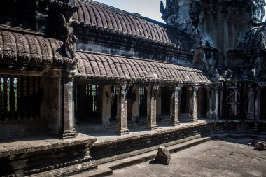 Siem hasadı, Kamboçya, 14 Ocak 2025 Angkor Wat tapınağının mimarisi, antik Khmer başkenti Angkor 'da yer alan bir Hindu-Budist tapınak kompleksi, aslında 1150 yılında inşa edilmiştir..