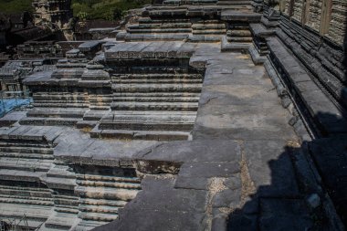 Siem hasadı, Kamboçya, 14 Ocak 2025 Angkor Wat tapınağının mimarisi, antik Khmer başkenti Angkor 'da yer alan bir Hindu-Budist tapınak kompleksi, aslında 1150 yılında inşa edilmiştir..