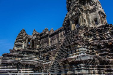 Siem hasadı, Kamboçya, 14 Ocak 2025 Angkor Wat tapınağının mimarisi, antik Khmer başkenti Angkor 'da yer alan bir Hindu-Budist tapınak kompleksi, aslında 1150 yılında inşa edilmiştir..