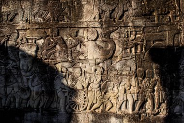 Siem hasadı, Kamboçya, 14 Ocak 2025 Angkor 'da inşa edilen Hindu-Budist bir Budist olan Angkor Wat kompleksindeki Bayon tapınağının mimarisi..