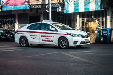 Bangkok, Tayland, 19 Ocak 2025 Taxi Tayland 'ın başkenti Bangkok sokaklarında akın ediyor. Canlı sokak hayatı, zengin kültür mirası ve hareketli pazarlarıyla ünlüdür..