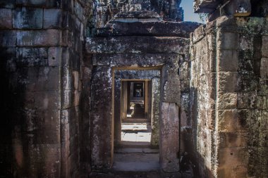 Siem hasadı, Kamboçya, 21 Ocak 2025 Banteay Kdei tapınağının Angkor Wat kompleksindeki mimarisi, antik Khmer başkenti Angkor 'da yer alan bir Hindu-Budist.