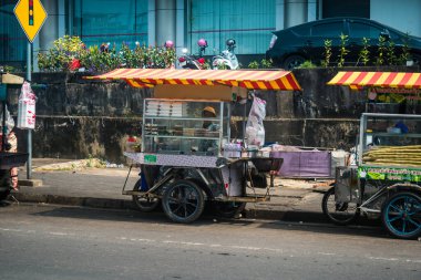 Sihanoukville, Kamboçya, 3 Şubat 2025 Sihanoukville, Kamboçya 'da bir sahil şehri. Zengin kültürel mirası, hareketli pazarı ve hareketli sokak hayatı ile ünlüdür..