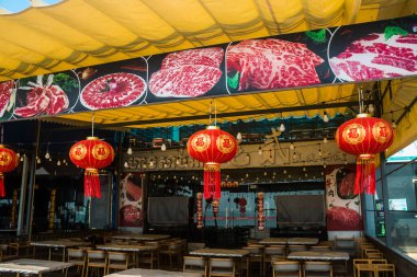 Sihanoukville, Kamboçya, 3 Şubat 2025 Sihanoukville, Kamboçya 'da bir sahil şehri. Zengin kültürel mirası, hareketli pazarı ve hareketli sokak hayatı ile ünlüdür..