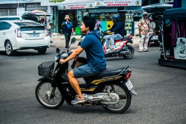 Sihanoukville, Kamboçya, 3 Şubat 2025 Sihanoukville, Kamboçya 'nın kıyı kenti. Zengin kültürel mirası, hareketli pazarı ve hareketli sokak hayatı ile ünlüdür..