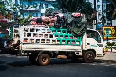 Sihanoukville, Kamboçya, 3 Şubat 2025 Sihanoukville, Kamboçya 'nın kıyı kenti. Zengin kültürel mirası, hareketli pazarı ve hareketli sokak hayatı ile ünlüdür..