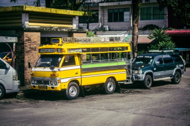 Koh Lanta, Tayland, 6 Şubat 2025 Güney Tayland 'da Koh Lanta adası. Vahşi ve el değmemiş plajları, hareketli pazarı ve hareketli sokak hayatı ile ünlüdür..