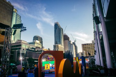 Bangkok, Tayland, Mart 01, 2025 Şehir ve Bangkok sokakları, Tayland 'ın başkenti. Canlı sokak hayatı, zengin kültür mirası, hareketli pazarları ve nefis mutfağıyla ünlüdür..