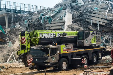 Bangkok, Tayland, 29 Mart 2025. Tayland başkentini vuran depremden sonra çöken inşaat halindeki yüksek binaların bulunduğu bölgede..