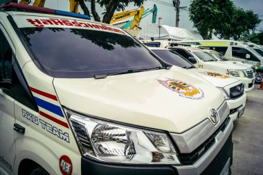 Bangkok, Tayland, 31 Mart 2025 'te Bangkok' ta meydana gelen depremden sonra yıkılan bir binanın inşaatı devam ediyor. Birçok kurban hala enkaz altında..