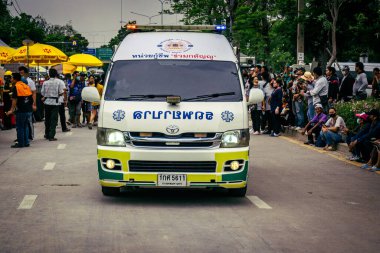 Bangkok, Tayland, 31 Mart 2025 'te Bangkok' ta meydana gelen depremden sonra yıkılan bir binanın inşaatı devam ediyor. Birçok kurban hala enkaz altında..