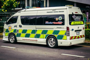 Bangkok, Tayland, 31 Mart 2025 'te Bangkok' ta meydana gelen depremden sonra yıkılan bir binanın inşaatı devam ediyor. Birçok kurban hala enkaz altında..