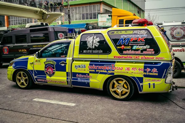 Bangkok, Tayland, 31 Mart 2025 'te Bangkok' ta meydana gelen depremden sonra yıkılan bir binanın şantiyesine sevk edildi. Birçok kurban hala enkaz altında..