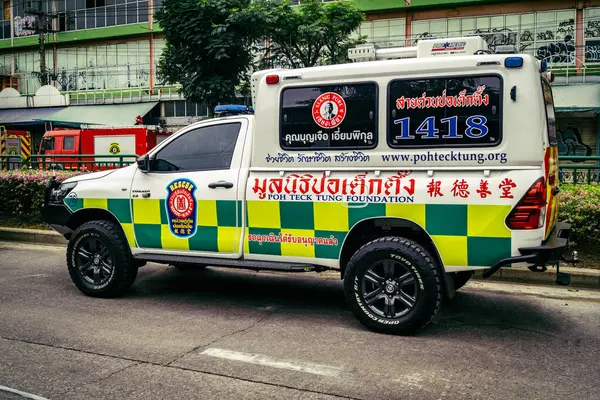 Bangkok, Tayland, 31 Mart 2025 'te Bangkok' ta meydana gelen depremden sonra yıkılan bir binanın şantiyesine sevk edildi. Birçok kurban hala enkaz altında..