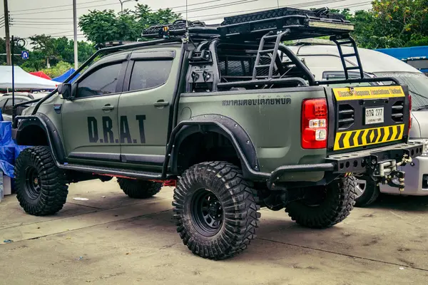 Bangkok, Tayland, 31 Mart 2025 'te Bangkok' ta meydana gelen depremden sonra yıkılan bir binanın şantiyesine sevk edildi. Birçok kurban hala enkaz altında..