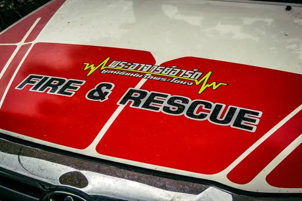 Bangkok, Tayland, 31 Mart 2025 'te Bangkok' ta meydana gelen depremden sonra yıkılan bir binanın şantiyesine sevk edildi. Birçok kurban hala enkaz altında..