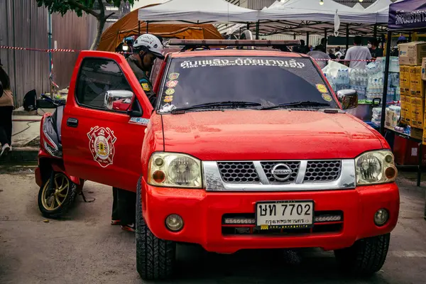 Bangkok, Tayland, 31 Mart 2025 'te Bangkok' ta meydana gelen depremden sonra yıkılan bir binanın şantiyesine sevk edildi. Birçok kurban hala enkaz altında..