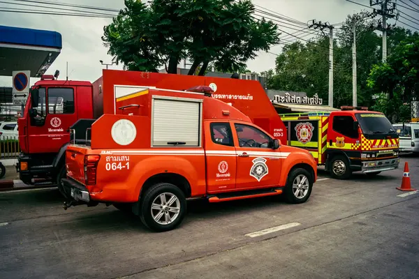 Bangkok, Tayland, 31 Mart 2025 'te Bangkok' ta meydana gelen depremden sonra yıkılan bir binanın şantiyesine sevk edildi. Birçok kurban hala enkaz altında..