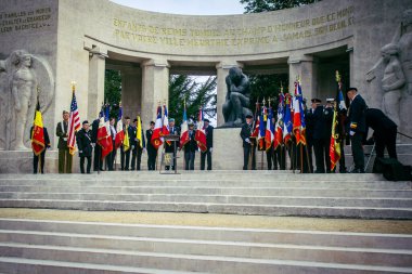 Reims, Fransa, 7 Mayıs 2025 Alman silahlı kuvvetlerinin 80. kuruluş yıldönümü ve 2. Dünya Savaşı 'nın bitişi 7 Mayıs 1945' te Reims Roosevelt Lisesi 'nde imzalandı..
