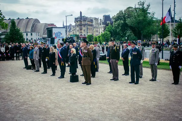 Reims, Fransa, 7 Mayıs 2025 Savaş Anıtı 'nda Özgürlük' ün 80. yıldönümü, Alman silahlı kuvvetlerinin teslim olması ve İkinci Dünya Savaşı 'nın sona ermesi anısına düzenlenen törenler..