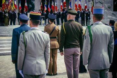 Reims, Fransa, 7 Mayıs 2025 Savaş Anıtı 'nda Özgürlük' ün 80. yıldönümü, Alman silahlı kuvvetlerinin teslim olması ve İkinci Dünya Savaşı 'nın sona ermesi anısına düzenlenen törenler..