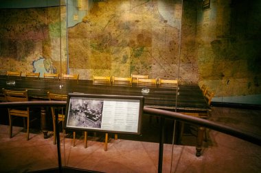 Reims, Fransa, 7 Mayıs 2025 Alman silahlı kuvvetlerinin 80. kuruluş yıldönümü ve 2. Dünya Savaşı 'nın bitişi 7 Mayıs 1945' te Reims Roosevelt Lisesi 'nde imzalandı..