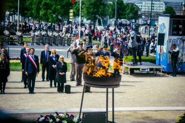 Reims, Fransa, 7 Mayıs 2025 Savaş Anıtı 'nda Özgürlük' ün 80. yıldönümü, Alman silahlı kuvvetlerinin teslim olması ve İkinci Dünya Savaşı 'nın sona ermesi anısına düzenlenen törenler..