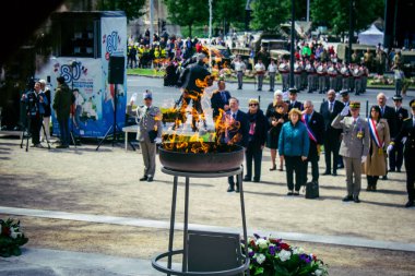 Reims, Fransa, 7 Mayıs 2025 Savaş Anıtı 'nda Özgürlük' ün 80. yıldönümü, Alman silahlı kuvvetlerinin teslim olması ve İkinci Dünya Savaşı 'nın sona ermesi anısına düzenlenen törenler..