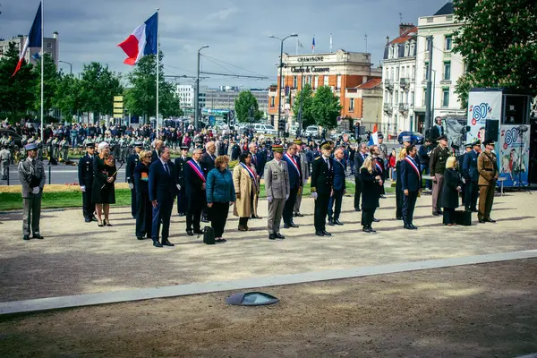 Reims, Fransa, 7 Mayıs 2025 Savaş Anıtı 'nda Özgürlük' ün 80. yıldönümü, Alman silahlı kuvvetlerinin teslim olması ve İkinci Dünya Savaşı 'nın sona ermesi anısına düzenlenen törenler..