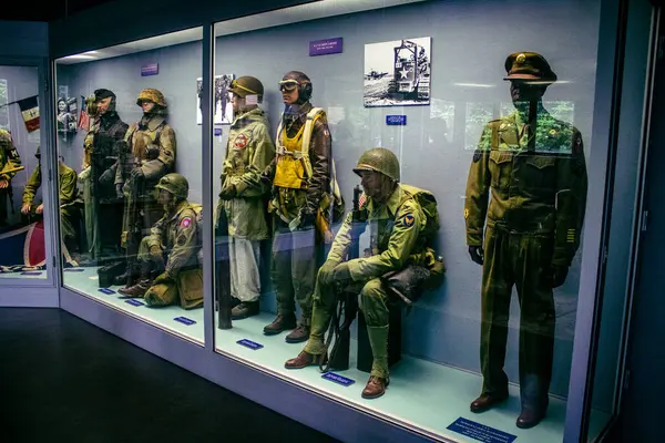 Reims, Fransa, 7 Mayıs 2025 Alman silahlı kuvvetlerinin 80. kuruluş yıldönümü ve 2. Dünya Savaşı 'nın bitişi 7 Mayıs 1945' te Reims Roosevelt Lisesi 'nde imzalandı..