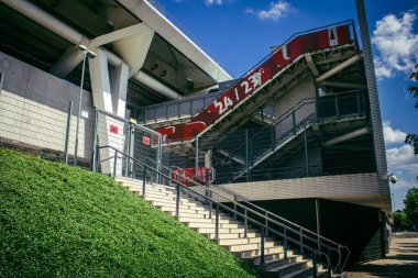 Reims, Fransa, 15 Mayıs 2025 'te Stade Auguste Delaune, Reims' de 1935 'te inşa edilen çok amaçlı bir stadyumdur. Daha çok futbol maçlarında ve Stade Reims 'in ev sahibi maçlarında kullanılır..