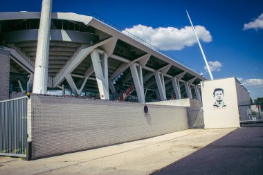 Reims, Fransa, 15 Mayıs 2025 'te Stade Auguste Delaune, Reims' de 1935 'te inşa edilen çok amaçlı bir stadyumdur. Daha çok futbol maçlarında ve Stade Reims 'in ev sahibi maçlarında kullanılır..