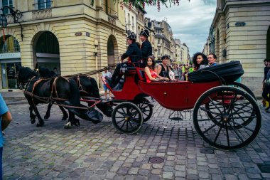 Reims, Fransa, 31 Mayıs 2025 Eğlence, Jean d 'Arc önderliğindeki Charles VII' nin taç giyme töreninde 17 Temmuz 1429 'da Reims' de gerçekleşti..