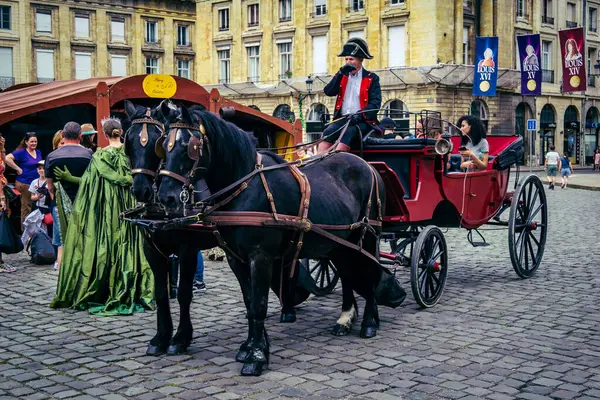 Reims, Fransa, 31 Mayıs 2025 Eğlence, Jean d 'Arc önderliğindeki Charles VII' nin taç giyme töreninde 17 Temmuz 1429 'da Reims' de gerçekleşti..