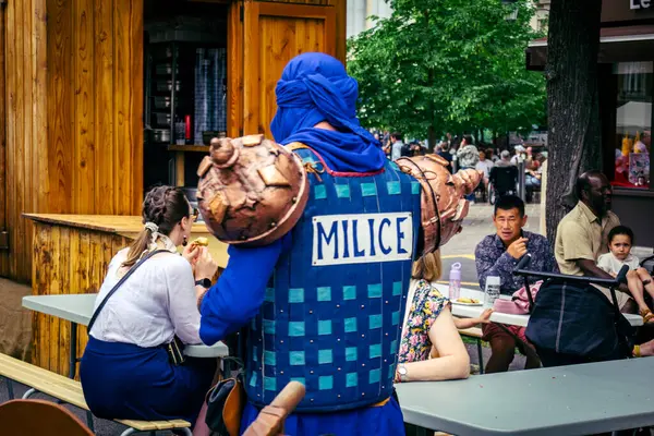 Reims, Fransa, 31 Mayıs 2025 Eğlence, Jean d 'Arc önderliğindeki Charles VII' nin taç giyme töreninde 17 Temmuz 1429 'da Reims' de gerçekleşti..