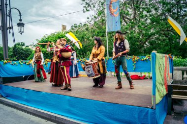 Reims, Fransa, 31 Mayıs 2025 Eğlence, Jean d 'Arc önderliğindeki Charles VII' nin taç giyme töreninde 17 Temmuz 1429 'da Reims' de gerçekleşti..