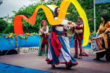 Reims, Fransa, 31 Mayıs 2025 Eğlence, Jean d 'Arc önderliğindeki Charles VII' nin taç giyme töreninde 17 Temmuz 1429 'da Reims' de gerçekleşti..