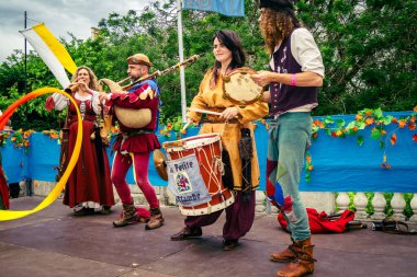 Reims, Fransa, 31 Mayıs 2025 Eğlence, Jean d 'Arc önderliğindeki Charles VII' nin taç giyme töreninde 17 Temmuz 1429 'da Reims' de gerçekleşti..