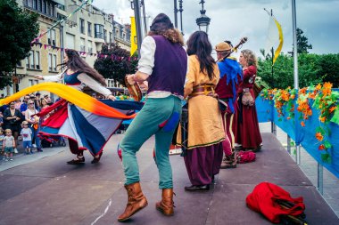 Reims, Fransa, 31 Mayıs 2025 Eğlence, Jean d 'Arc önderliğindeki Charles VII' nin taç giyme töreninde 17 Temmuz 1429 'da Reims' de gerçekleşti..