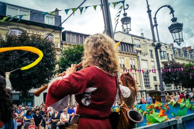 Reims, Fransa, 31 Mayıs 2025 Eğlence, Jean d 'Arc önderliğindeki Charles VII' nin taç giyme töreninde 17 Temmuz 1429 'da Reims' de gerçekleşti..